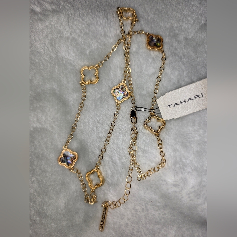 T Tahari Elegant Gold Flower Necklace 24" Adjust - Picture 10 of 10
